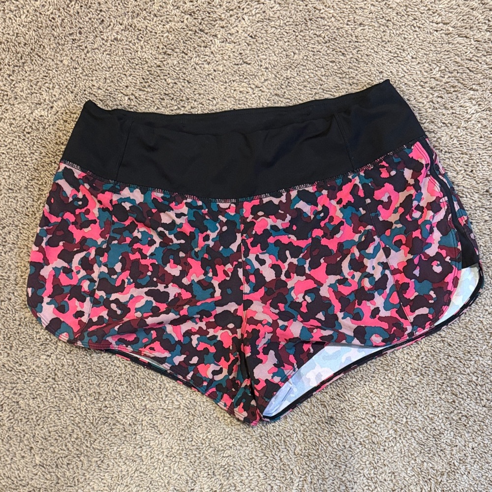 Athleta Running Free Printed Short 3.5” Pink and Blue Camo Athletic Shorts
